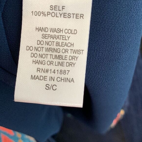 C. Luce Size Small sleeveless top with embroidery/fringe detail - Picture 7 of 8